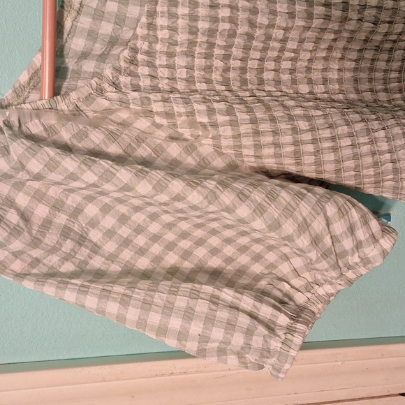 Green dress - Picture 3 of 4